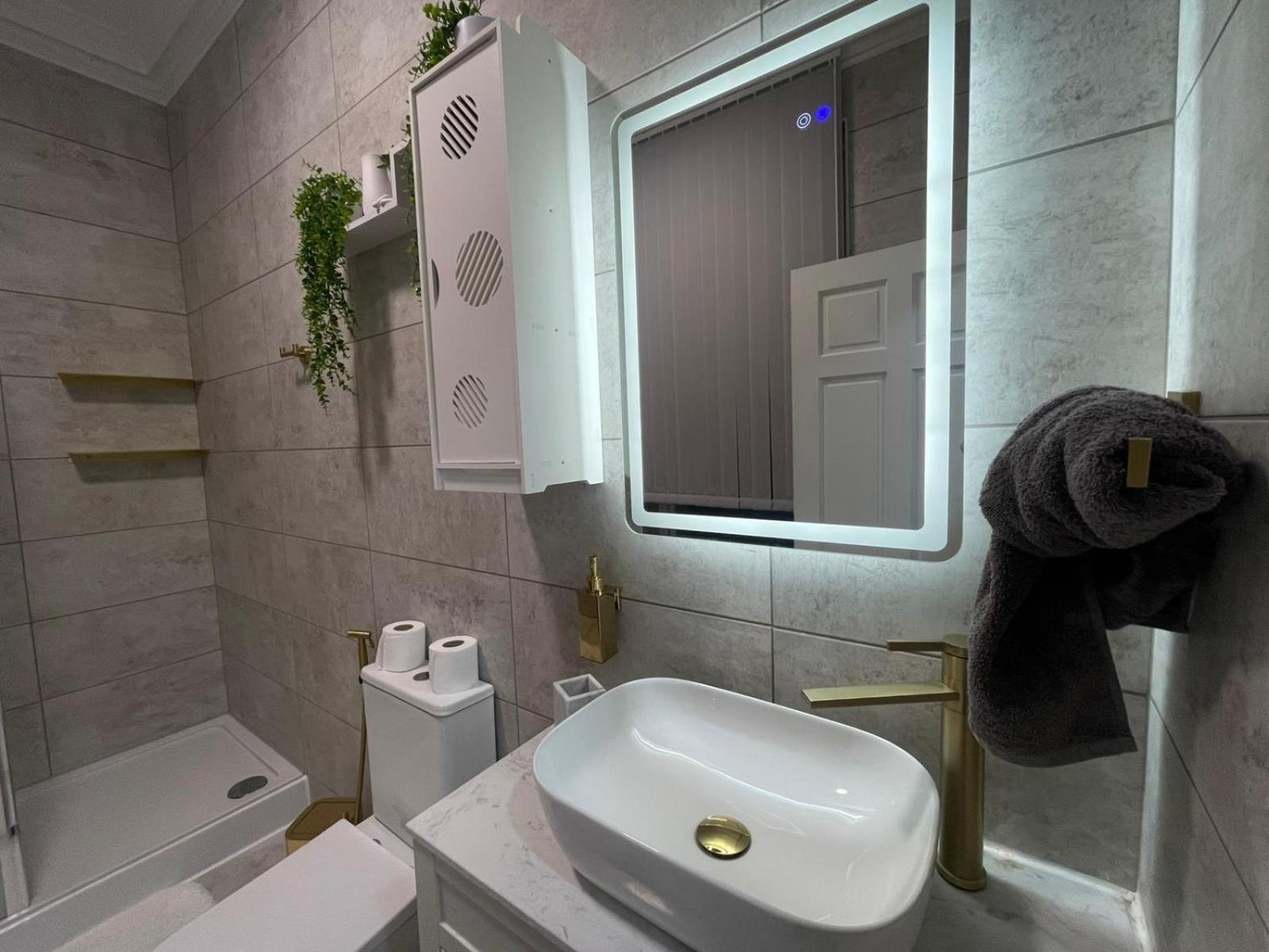 Modern & 1 Bedroom For 4 Guests In Brighton